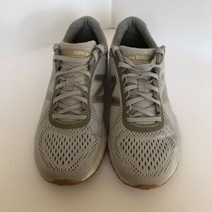 New Balance Arishi Fresh Foam Sneakers Womens Gray Size 9 WARISLO1